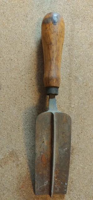 Vintage Union Tool Co. No. 2 Curved Concrete Center Groover Tool 10 1/4" Long 3