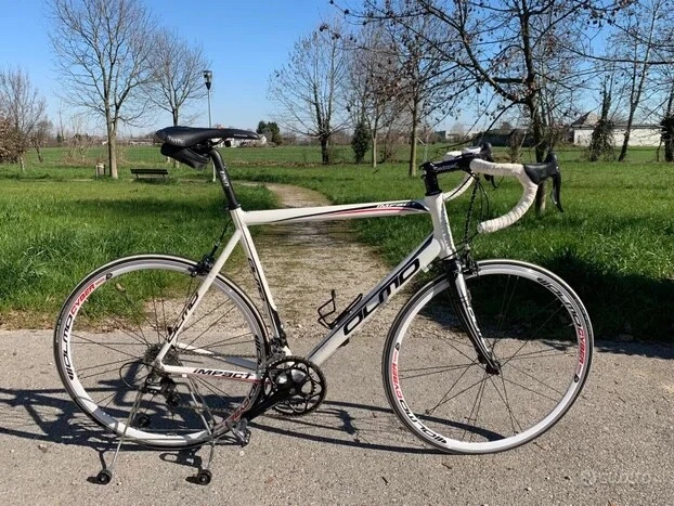 BICI DA CORSA, marca Olmo, modello Impact, colore EUR 450