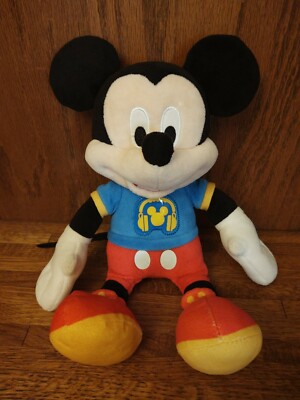 singing plush mickey mouse