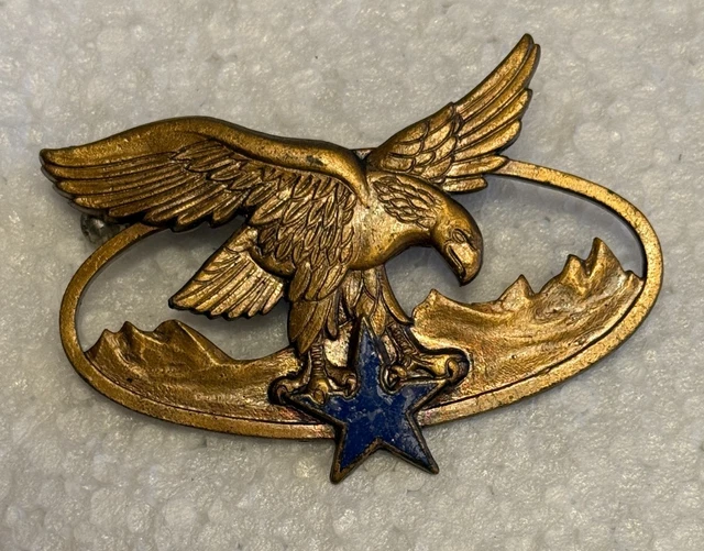 Ancien insigne du brevet sportif militaire  or  de l'Armée de terre