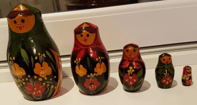 Russische Puppe, Schachtelpuppe,Matroschka, Matrjoschka, Babuschka, 2 x 5-teilig