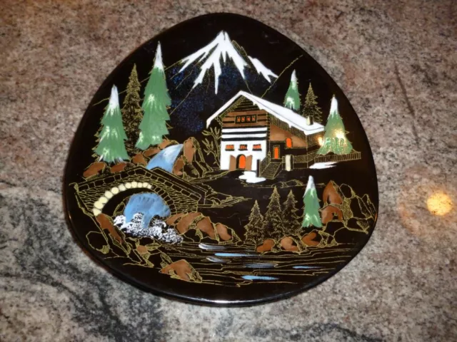 Assiette En Faience De Longwy - Haute Montagne - Grand Feu Numerote Decore Main