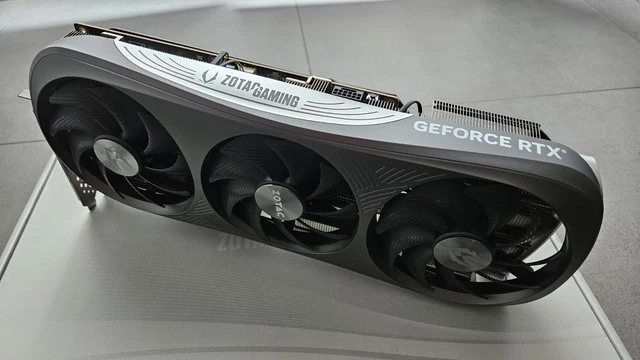 ZOTAC GAMING GEFORCE RTX 4080 Trinity OC 16 GB in IMBALLO ORIGINALE ...