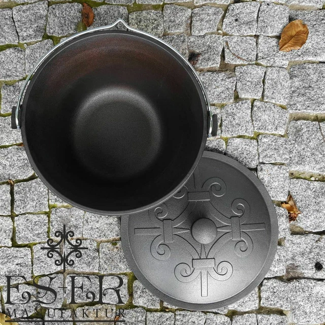 Ungarischer Gusseisen Gulaschkessel 10.5l mit Deckel, Dreibein und Kurbel ES-ER 4