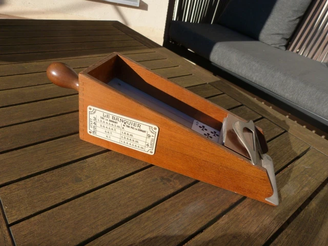 ANCIEN ET RARE Sabot De Croupier Distributeur De Cartes EUR 80,00
