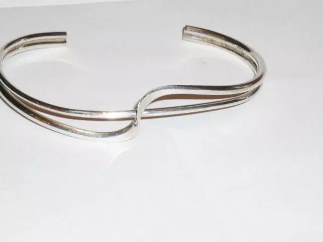 Stunning Sterling Designer "S" Silver Hallmarked Ladies Bracelet Bangle Jewelery