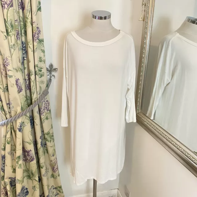 Postcard Brighton Size 2 oversized long sleeve stretchy soft white jersey top