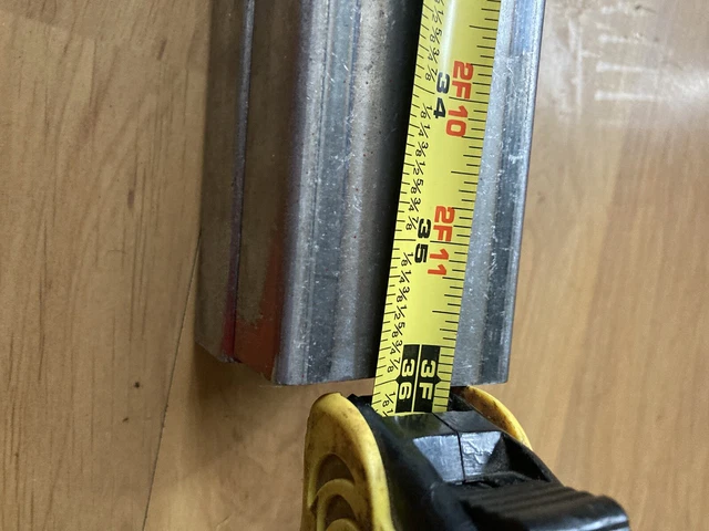 1 inch x 3 feet square tubing   1/16th thickness  (4 pack)