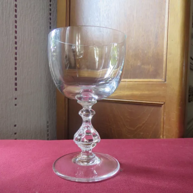 1 verre à eau en cristal de sèvres modèle Choiseul  H 14,5 cm