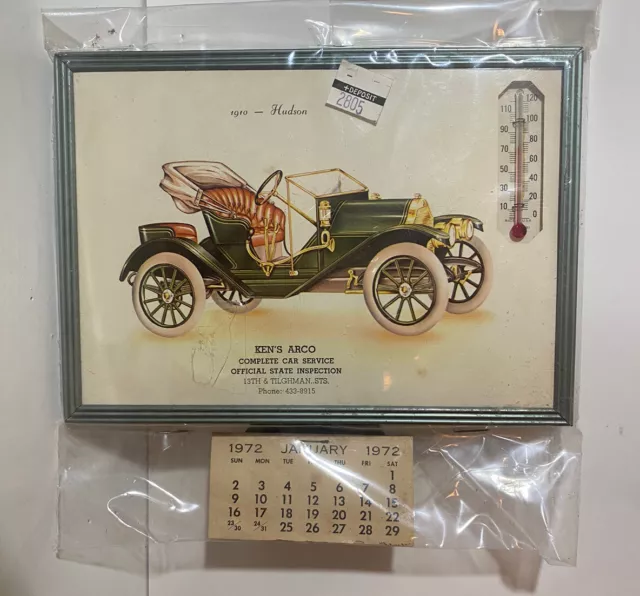 Vintage Hudson ARCO Station 1972 NOS Calendar Gas Oil Sign Store Display