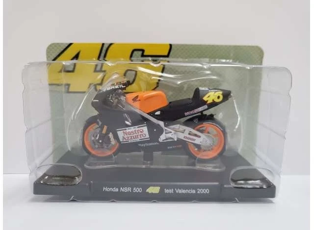 Figurine échelle 1:18 Honda NSR500 Nastro Azzurro #46 - Valentino Rossi, Valencia 2000, Neuve