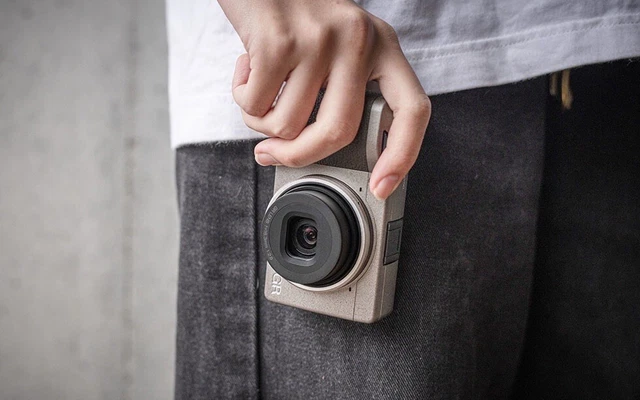 Ricoh GR III Diary Edition Special Limited Kit limited to 2000 units worldwide 2
