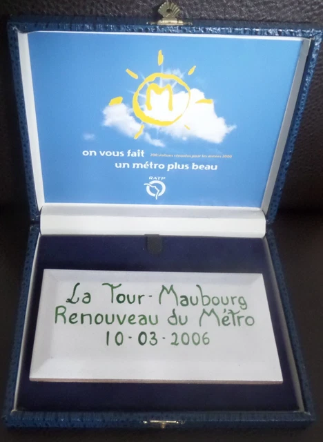 METRO PARIS RATP - Carrelage Sation Metro -La Tour Maubourg ...