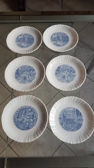 Lot De 6 Assiettes Anciennes Arcopal – Décor Contes Esso – Vintage