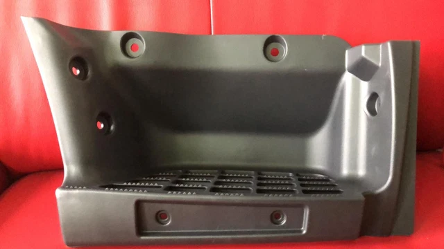 Einstiegskasten für Mitsubishi Fuso Canter MK488280 OE zu Vergl.:  RECHTS für MI