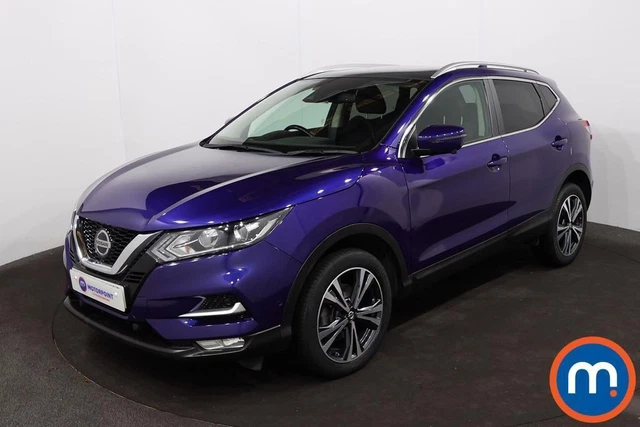 2020 Nissan Qashqai 1.3 DiG-T N-Connecta 5dr [Glass Roof-Executive] Hatchback Pe 3