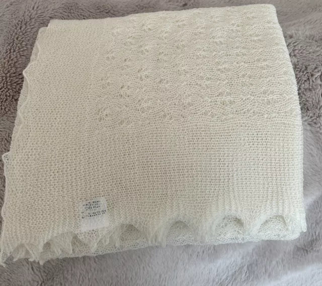 Sciallo battesimo bambino 48"" crema lavorato a maglia fine 100% lana bordi picchi