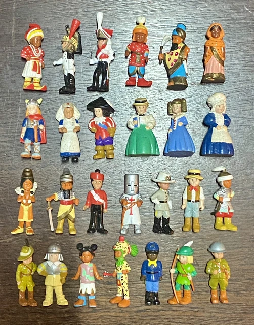 LOT DE 19 Petites Figurines En Plastique EUR 10,00 - FR