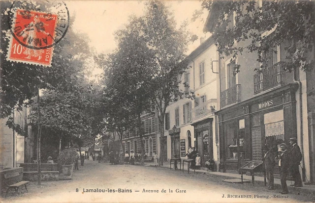Siran - La Gare - Train En Gare à Siran
