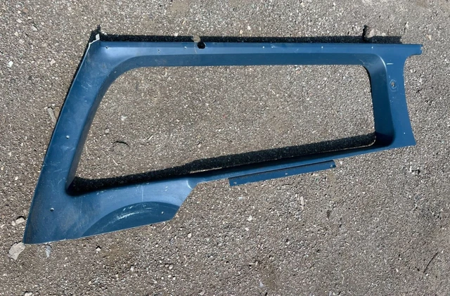 81- 91 CHEVY GMC SUBURBAN Driver LEFT Rear Quarter Interior Glass Trim VB1