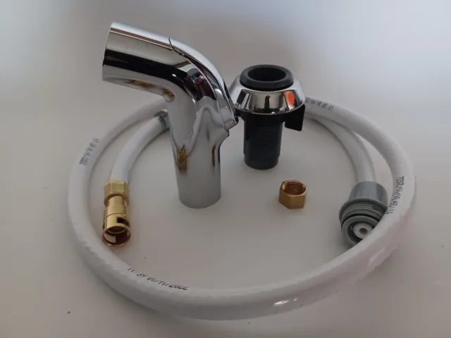 DELTA Genuine Parts Universal Spray Hose Replacement Kit -RP31612