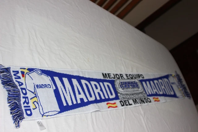 Echarpe Football REAL MADRID année 2000 vintage produit