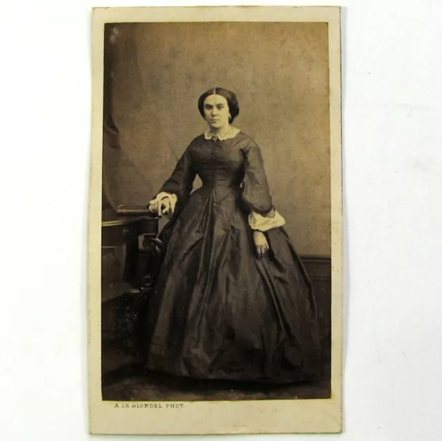 CDV photo carte de visite Alphonse Le Blondel Lille c1870 femme à identifier