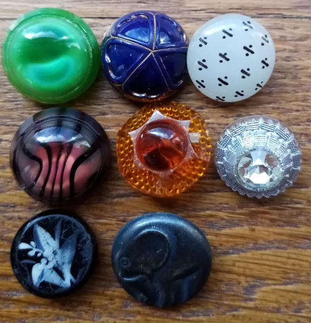 boutons anciens en verre 23 mm