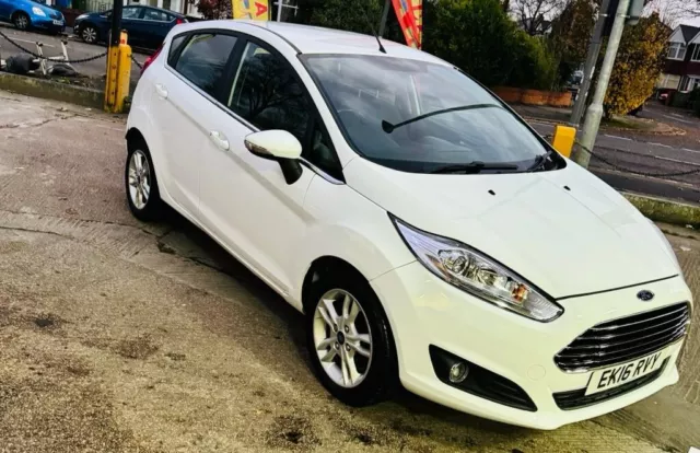 2016 Ford Fiesta 1.0T EcoBoost Zetec - 5dr  Petrol /Manual