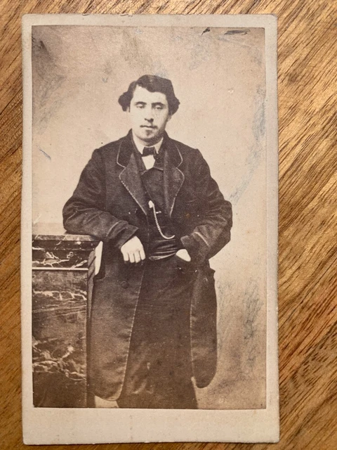 Carte CDV Chesnay - Portrait Camée D'homme - Réf A 22 - Ancienne Photo