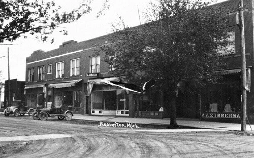 Street View Cars Restaurant Beaverton Michigan MI Reprint Postcard