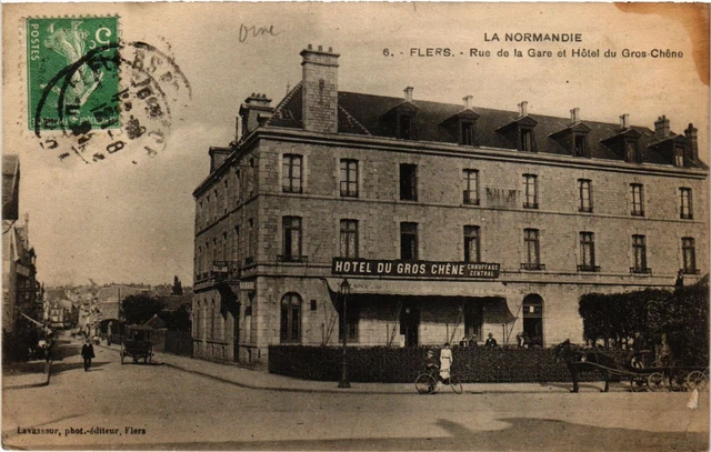 CPA AK La Normandie - FLERS - Rue de la Gare et Hotel du Gros-Chéne (435279)