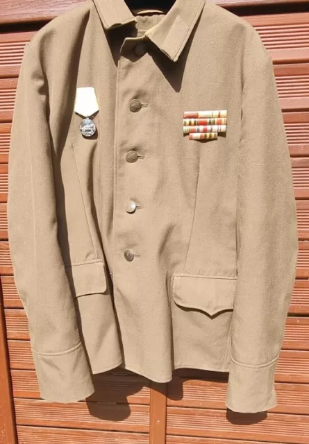 Original Russland Uniform Rote Armee UdSSR Offizier Feldjacke mit Medaille