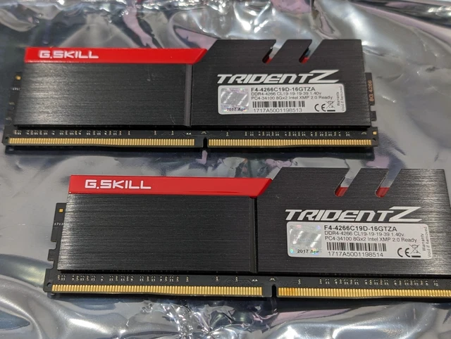 G.Skill Trident Z 16GB (2x8GB) DDR4-4266 CL19 F4-4266C19D-16GTZA