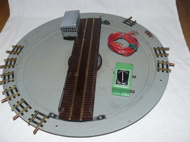 Atlas Plaque Tournante Électrique – Échelle HO – Pour Train Miniature – Dès 13 Ans