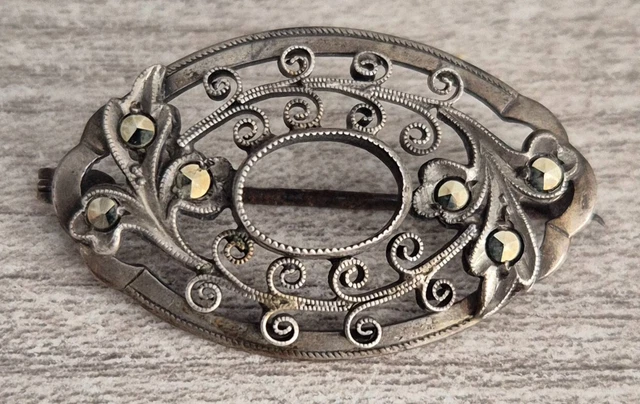 Broche Ou Pendentif Ancien En Argent Massif - Portrait De Femme Peint, Style Vintage