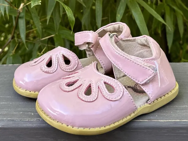 Livie & Luca Toddler Girls 5 Sandals Petunia Pink Petals Shoes Mary Jane 0065