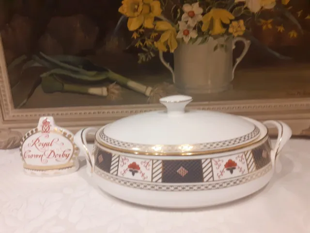 Royal Crown Derby "Derby Border" Bone China Lidded Tureen - A1253