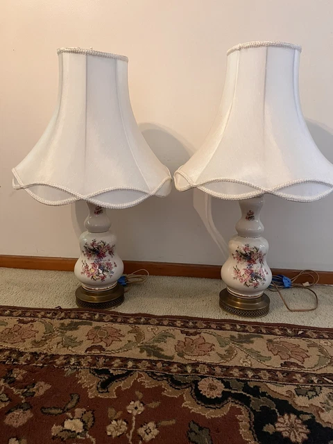 VINTAGE/MCM REGENCY table lamps Pair 2 retro 1950’s White glass HIGH GLOSS