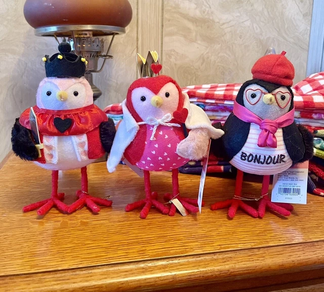 TARGET SPRITZ FEATHERY Friends 2024 Valentine’s Day Birds Set of 3 NEW