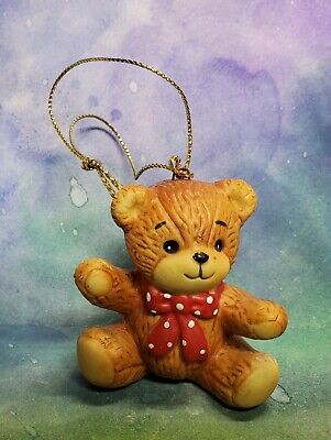 Lucy and Me Lucy Rigg Red Bow bear sitting 1980 ornament