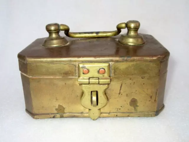 Old Antique Brass Hand Carved Rare Mughal Islamic Heavy Betel Nut Pan Dan Box