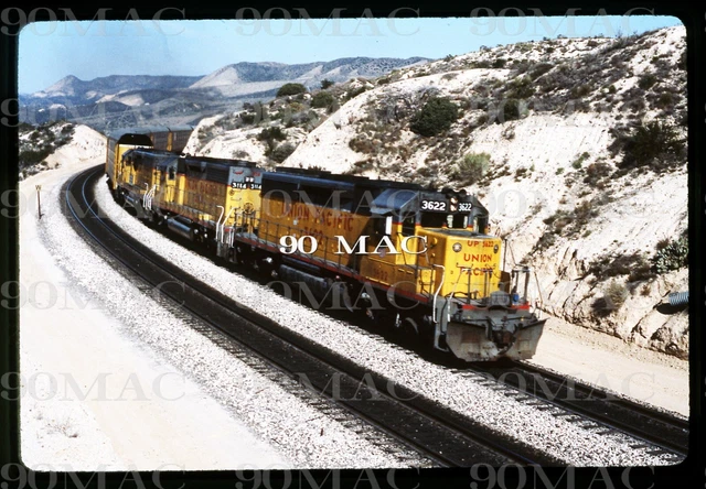 UNION PACIFIC-UPRR EMD SD40-2 #3622. Cajon Pass (CA). Original Slide 1985.