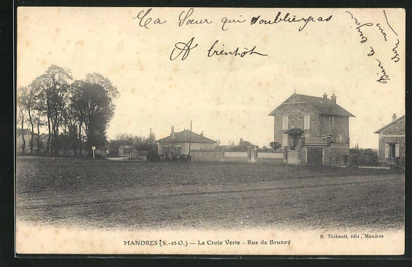 CPA Mandres, La Croix Verte - Rue de Brunoy