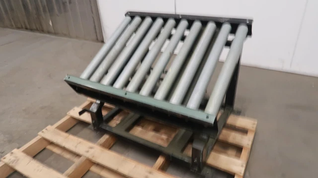 Pneumatic Actuated Inclined Roller Conveyor 30x22 T147987