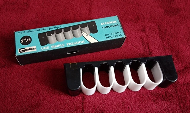 GROFILEX ANCIEN Accroche Torchons En Plastique Noir Blanc Ann es 70 grofilex-ancien-accroche-torchons-en-plastique-noir-blanc-ann-es-70