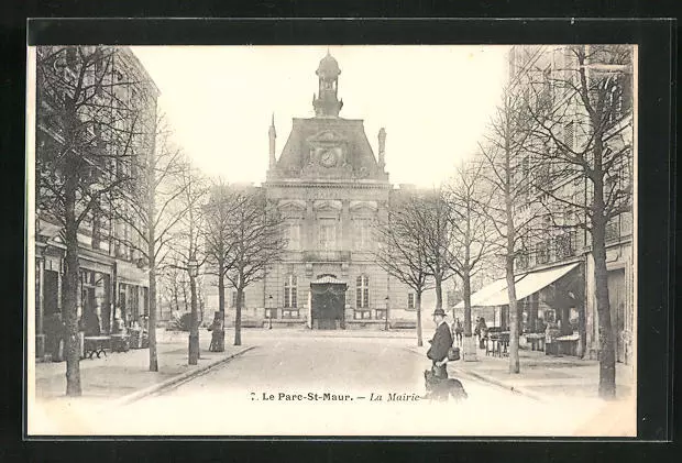 CPA Le Parc-St-Maur, La Mairie