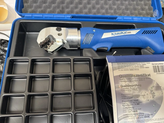 Outil de sertissage à batterie Klauke MINI32