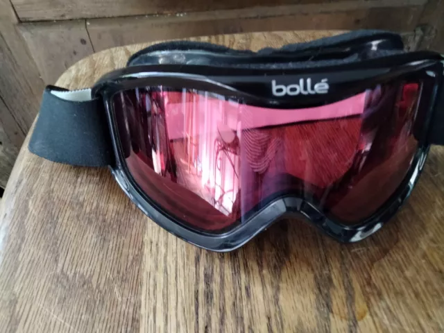 Bolle Ski Snowboard Goggles Black Frames Rose Red Lens Unisex Adults