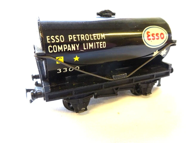 Hornby Dublo 2 Or 3 Rail Oo Gauge Black Esso Tanker  Wagon